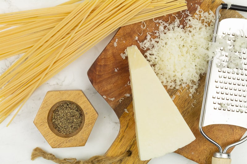 Cacio e pepe recipe