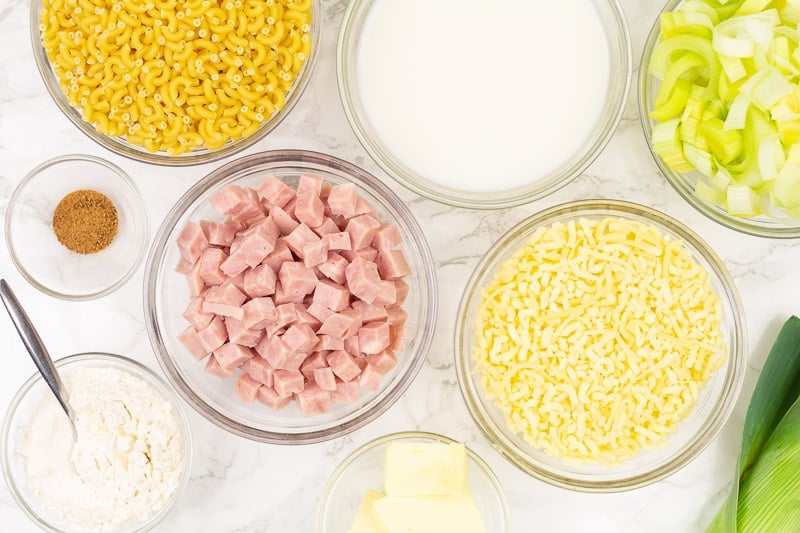 Mac and cheese ingredients